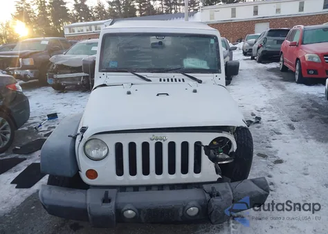 2013 Jeep Wrangler Sport z USA, uszkodzony, nr VIN 1C4AJWAG1DL674792